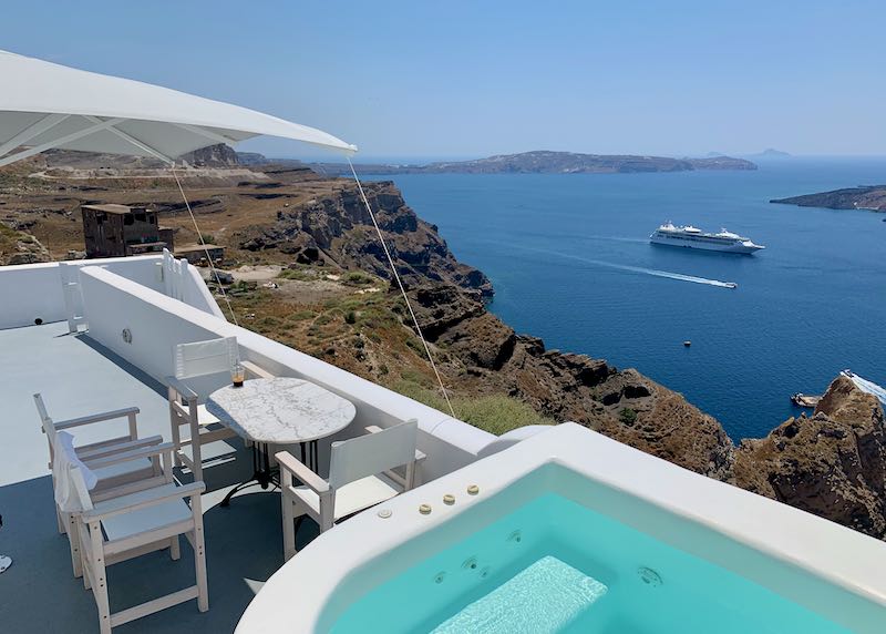 Santorini lodging with caldera view.