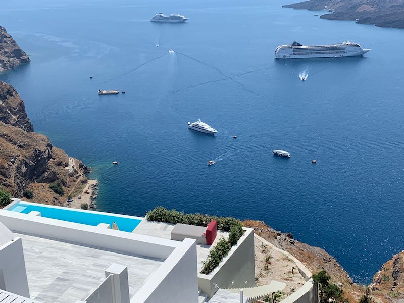 Place to stay in Santorini with caldera view.