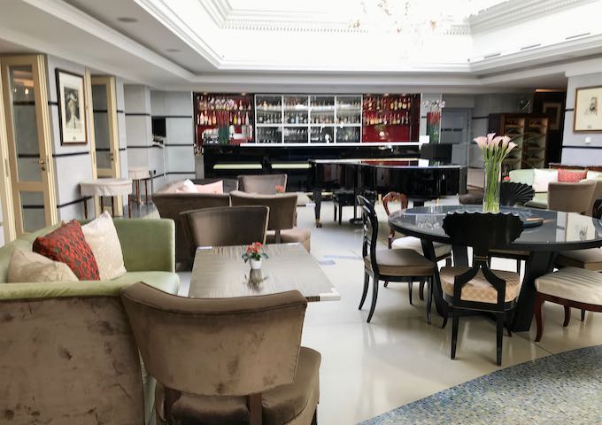 The atrium bar and lounge is magnificent.