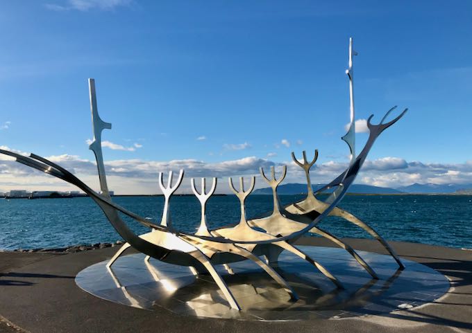 The iconic Sun Voyager monument is nearby.