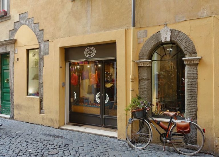 14 Best Shops and Markets in Rome