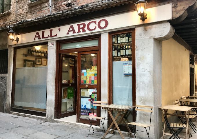 Osteria All’ Arco serves excellent cicheti.