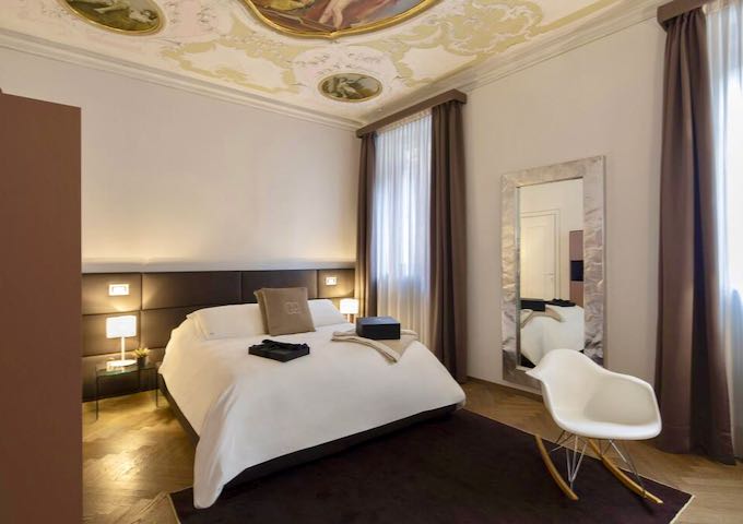Review of Corte di Gabriela Hotel in Venice, Italy.
