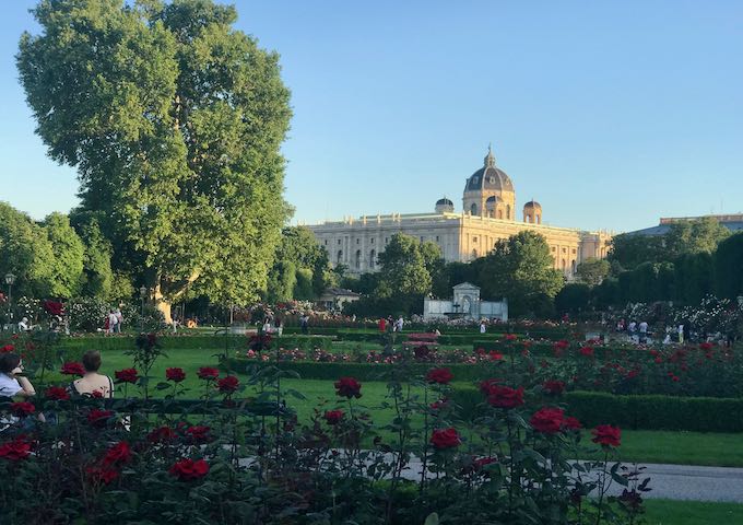 Beautiful gardens stretch from Burggarten to Volsgarten.