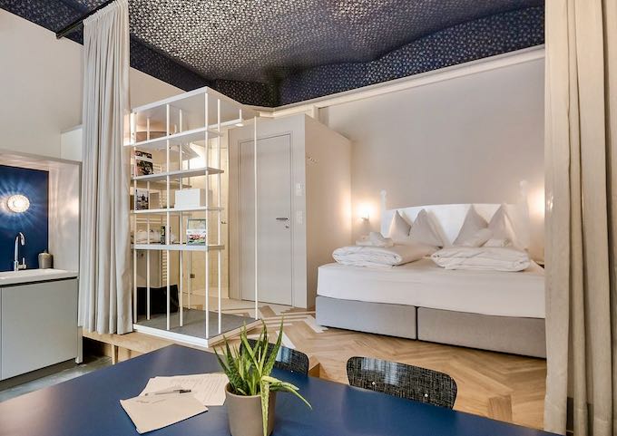 Review of Grätzel Hotel in Vienna, Austria.