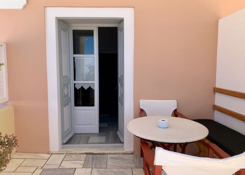 CORI RIGAS SUITES in Santorini - Hotel Review with Photos