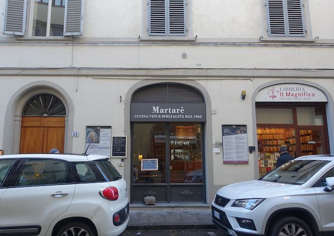 Martarè restaurant in Santissima Annunziata, Florence