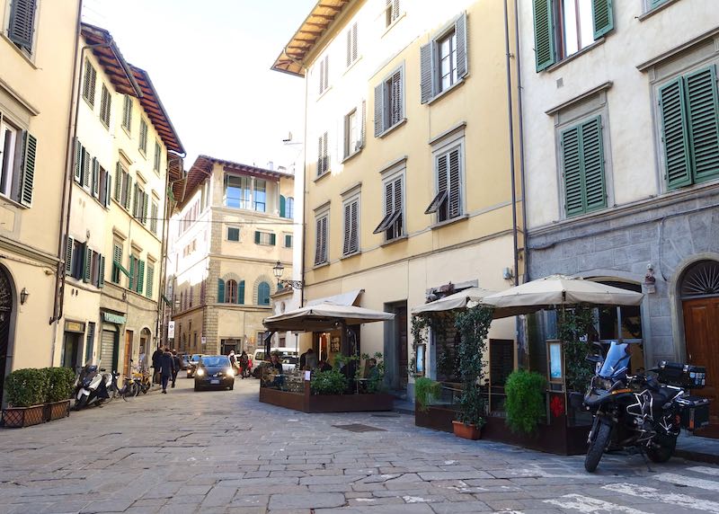 Via di San Niccolò shopping street in Flornece