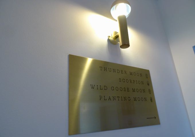 Rooms are named after moon cycles.