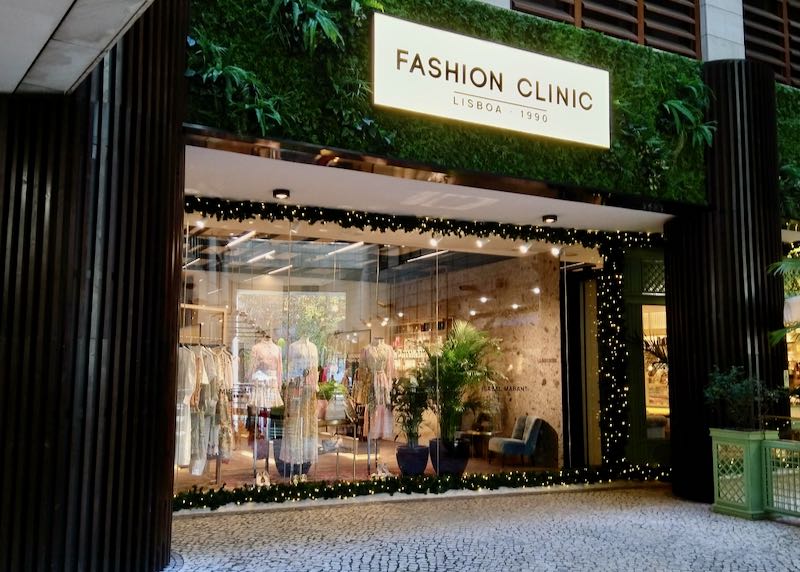 Fashion Clinic is a high-fashion boutique.