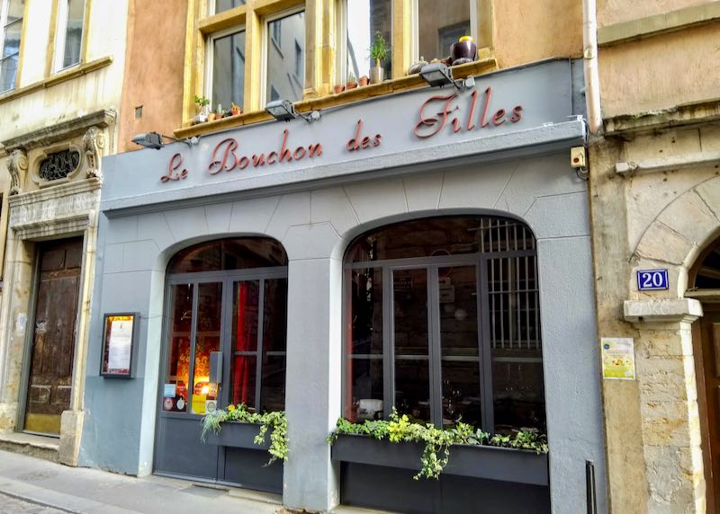 Le Bouchon des Filles specializes in Lyonnais classics.