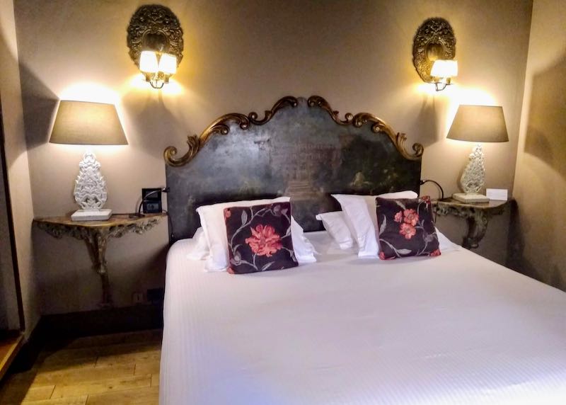 Review of Hotel Cour des Loges in Lyon, France.