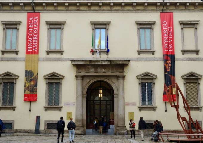 Pinacoteca Ambrosiana exhibits some real Italian treasures.