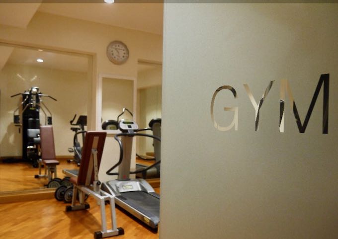 Guests can use the well-equipped gym.