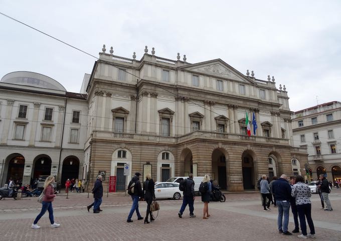 La Scala, Museo Teatrale alla Scala, and Gallerie d’Italia are on Piazza Scala.