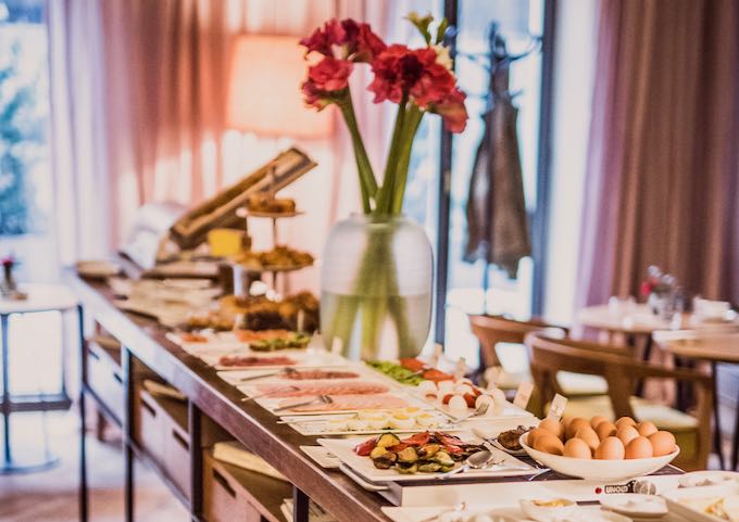 The breakfast buffet has a wide selection of good food.