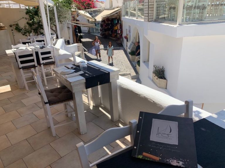 Argo Restaurant in Santorini My favorite in Fira!