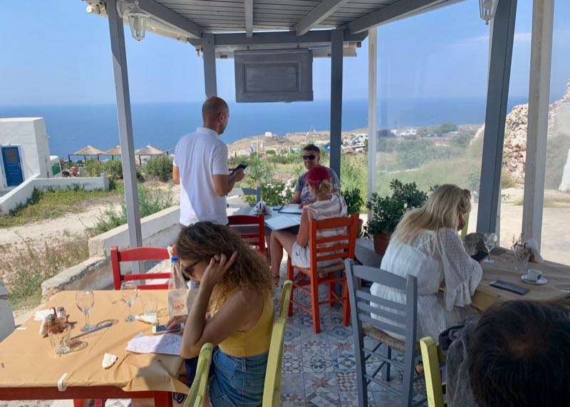 Small patio at Elinikon restaurant in Oia Santorini