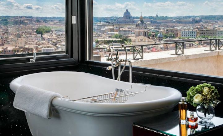 Best luxury hotel in Rome near Spanish Steps.