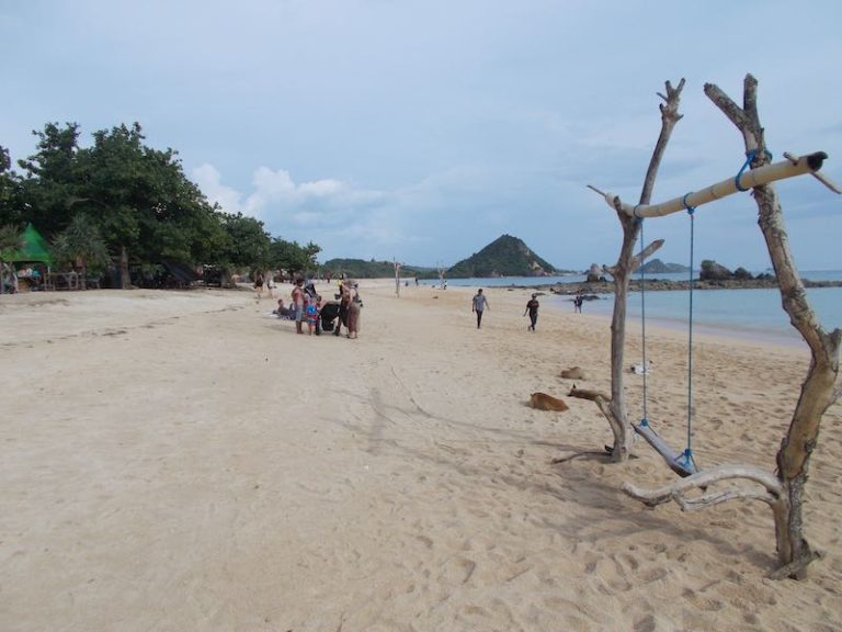 WHERE TO STAY in Lombok Best Towns & Beaches