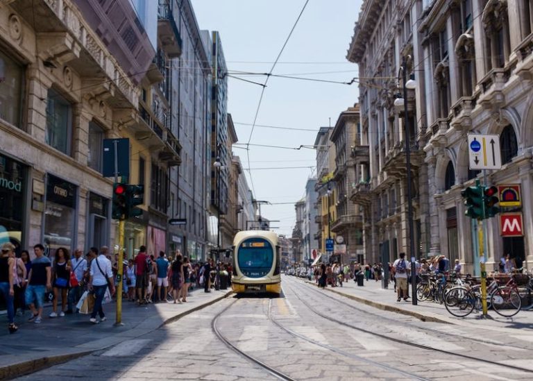 Getting Around Milan Transport Guide