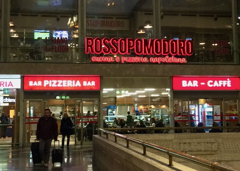 Rossopomodoro restaurant in Milano Centrale station