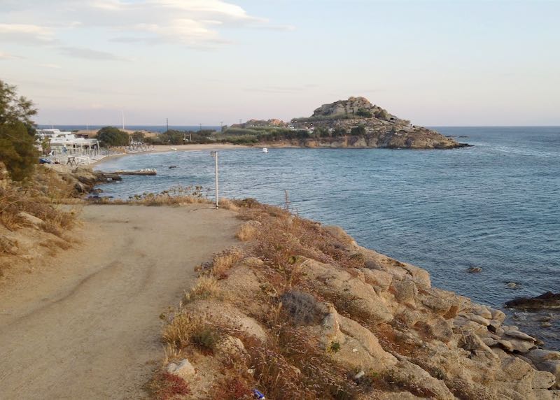 path to Agia Anna beach