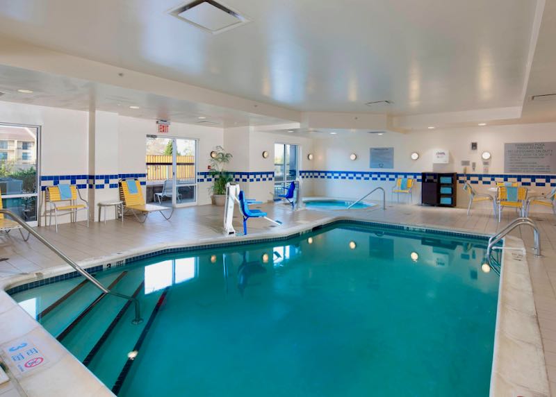 Hotel with swimming pool near Newark Airport.