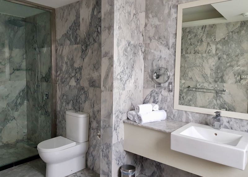 All rooms have marble bathrooms.