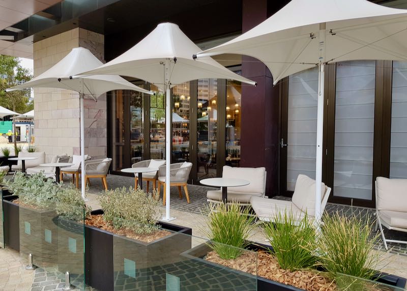 Hearth Lounge offers outdoor seating.