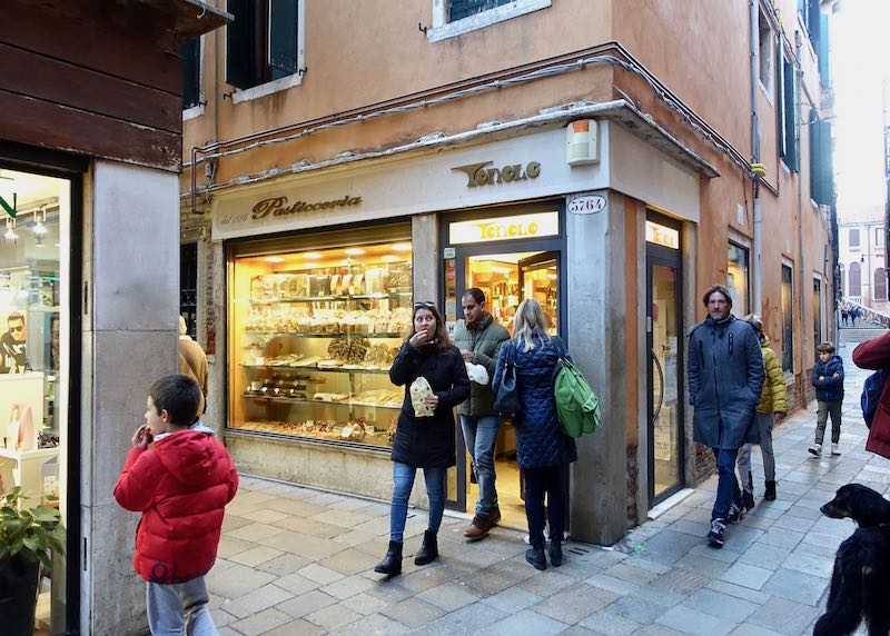 Pasticceria Tonolo bakery in Venice, Italy