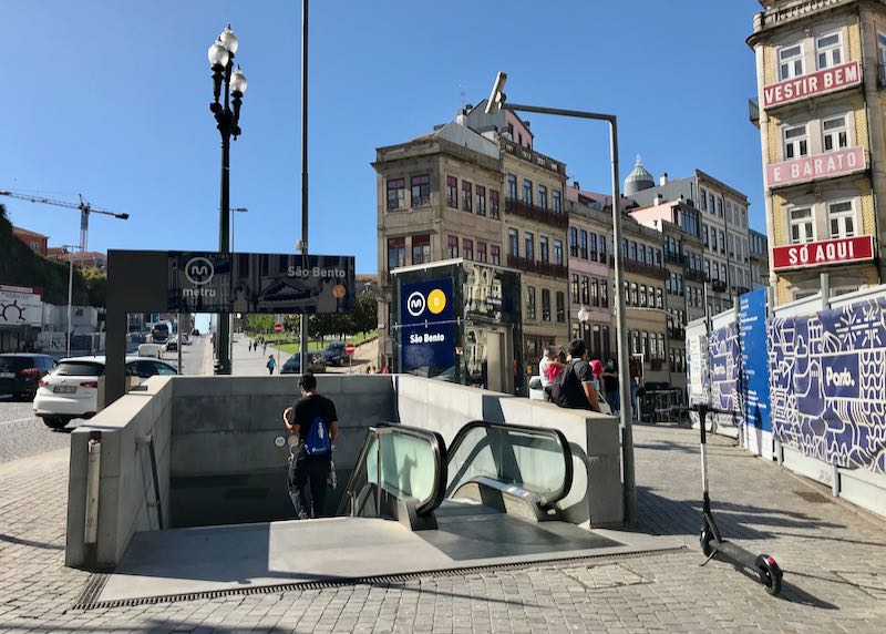 The São Bento metro stop is in front of the station.