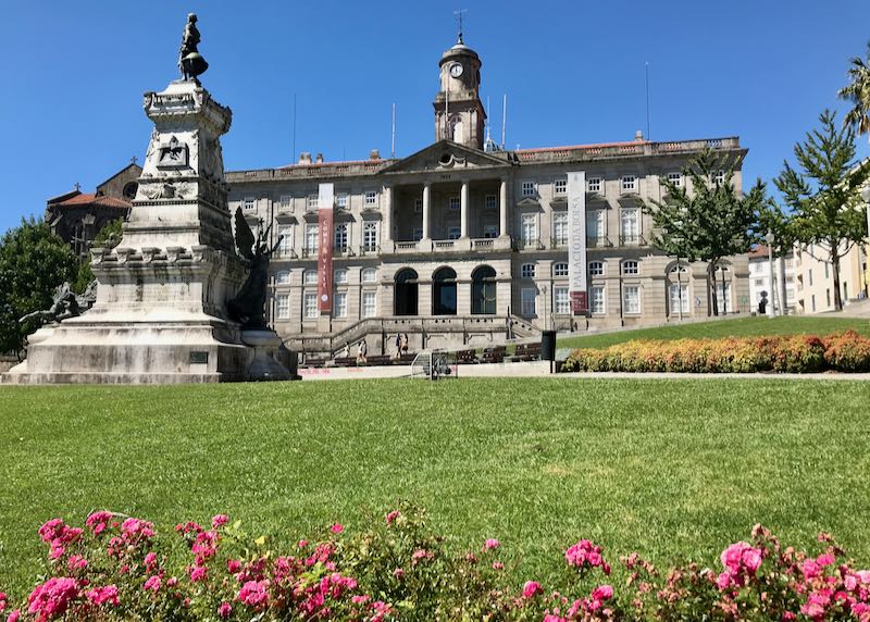 The 19th-century Palácio da Bolsa is south of the hotel.