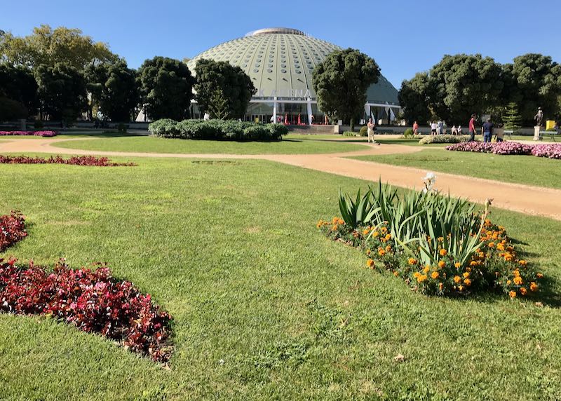 Jardins do Palácio de Cristal are very elegant gardens.