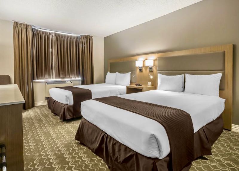 Vancouver Hotel close to Airport and Skytrain.