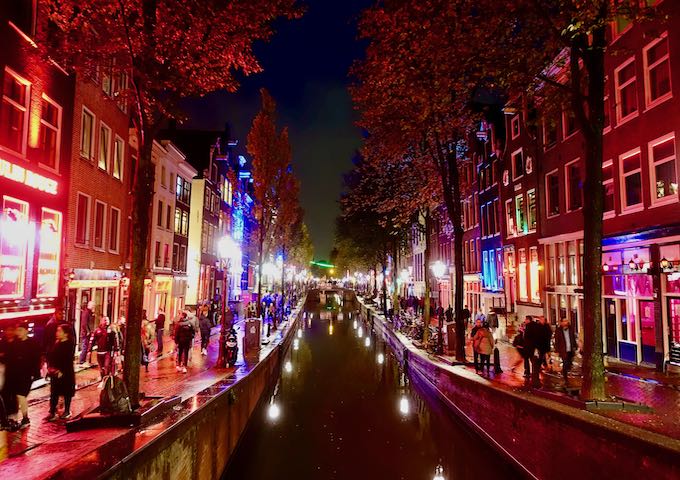 WHERE TO STAY in Amsterdam - Best Areas & Neighborhoods