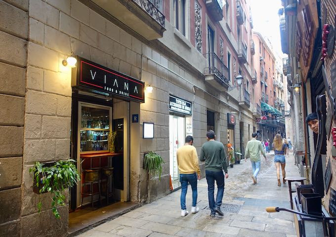 Viana tapas bar in Barcelona