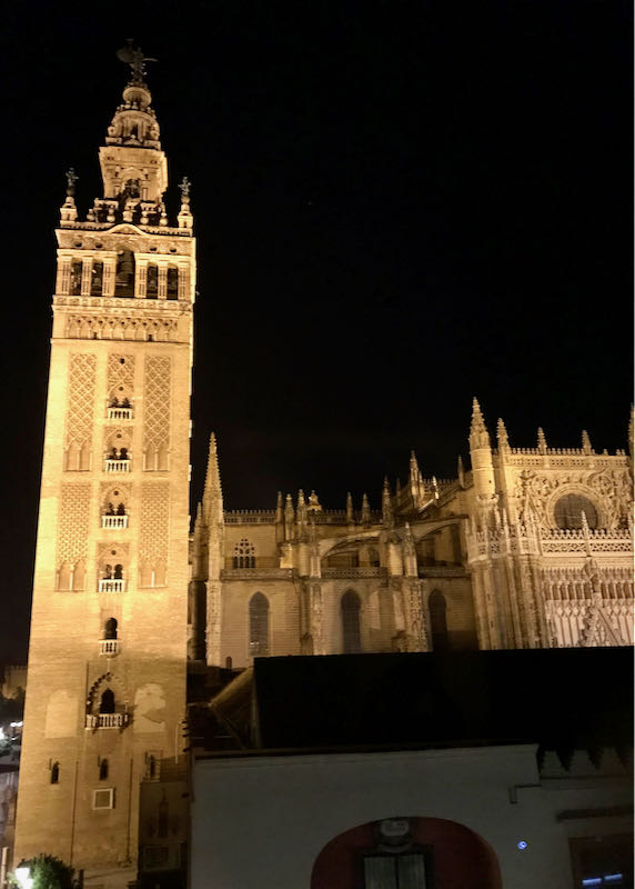 The cathedral looks just as impressive at night.