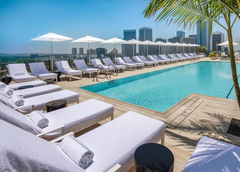 Los Angeles Hotel with Rooftop Pool.