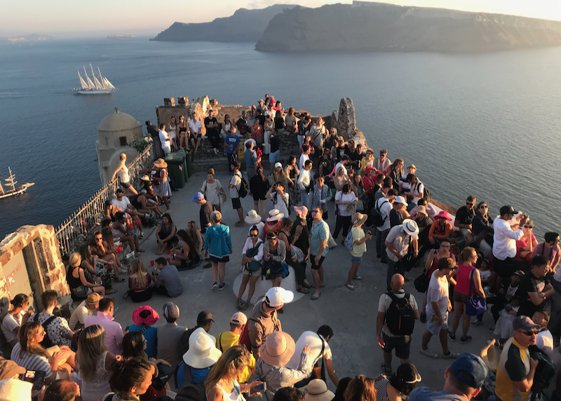 oia sunset at the castle