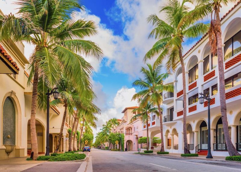 Worth Avenue in downtown Palm Beach, Florida