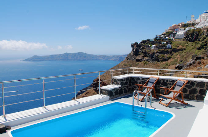 Airbnb on Santorini Caldera.