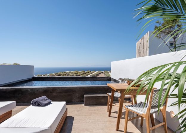 ANDRONIS ARCADIA HOTEL in Oia - Review with Photos