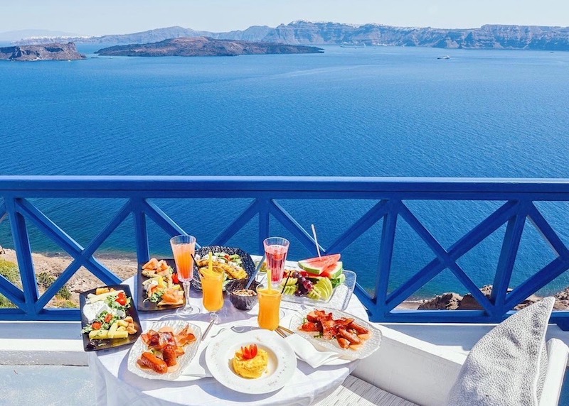 Breakfast on the terrace of the Cave Pool Suite at Astarte Suites
