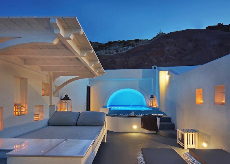 The rooftop terrace of the Cave Pool Suite.