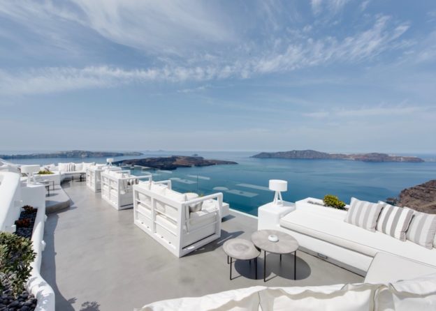 DANA VILLAS & INFINITY SUITES in Santorini - Review with Photos