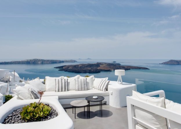 DANA VILLAS & INFINITY SUITES in Santorini - Review with Photos