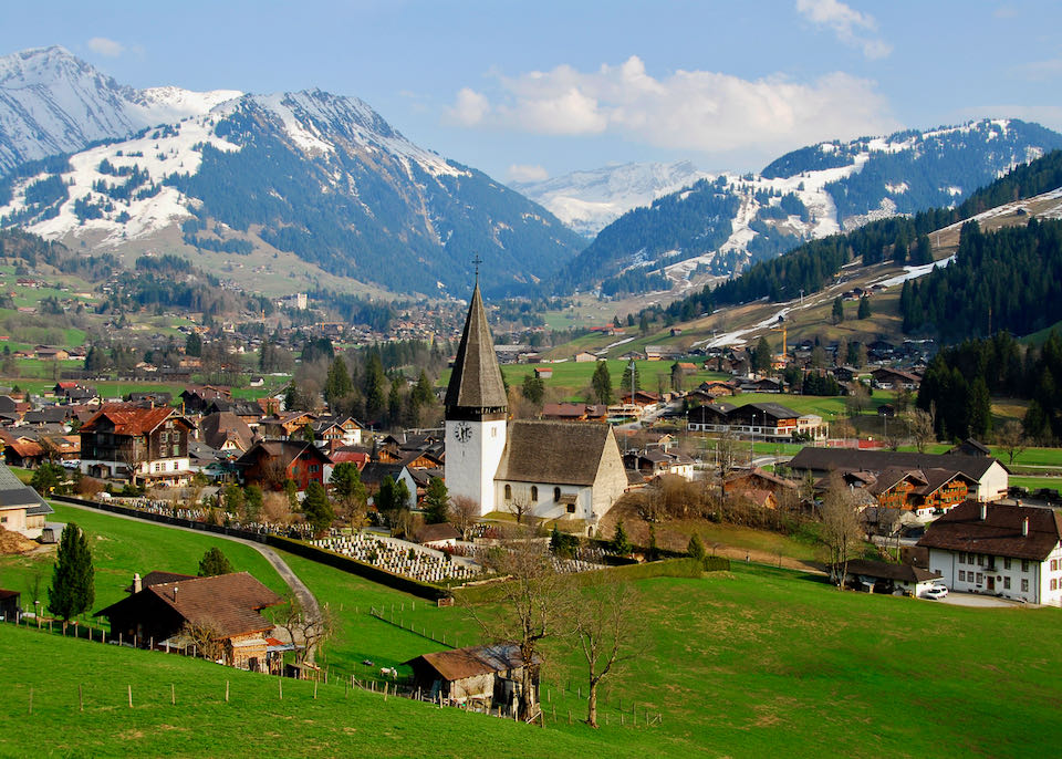 BEST TIME TO VISIT Switzerland - For good weather, skiing, sight-seeing
