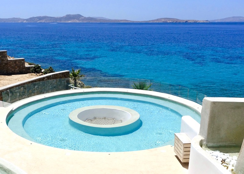 The jacuzzi at Anax Resort and Spa in Agios Ioannis, Mykonos