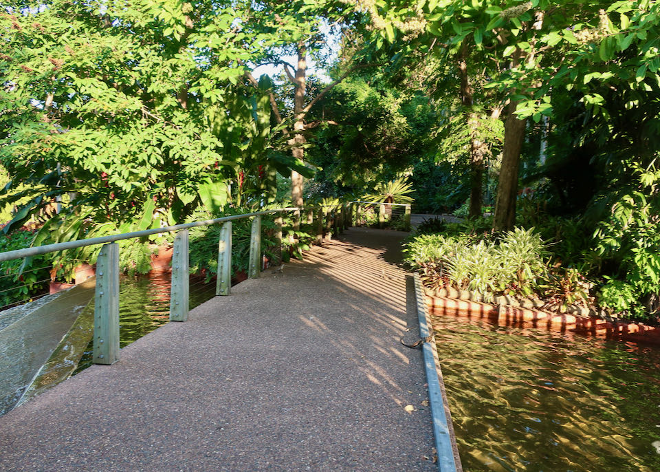 The Roma Street Parkland has several paths for walking and cycling.
